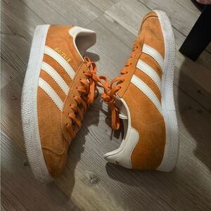 Adidas gazelle orange & White Sneakers